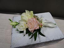 Vázání svatebních kytic květinářství 4 sezóny Bystřice